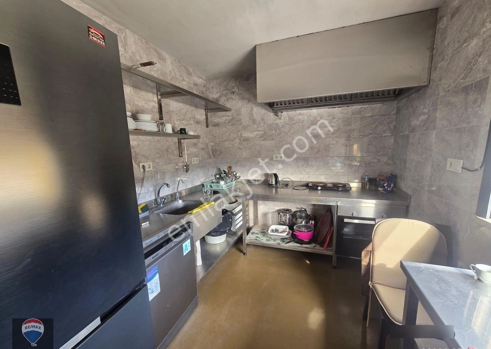 Selçuk Atatürk Mahallesınde Satılık Hostel Kullanımlı Bına - Görsel 35