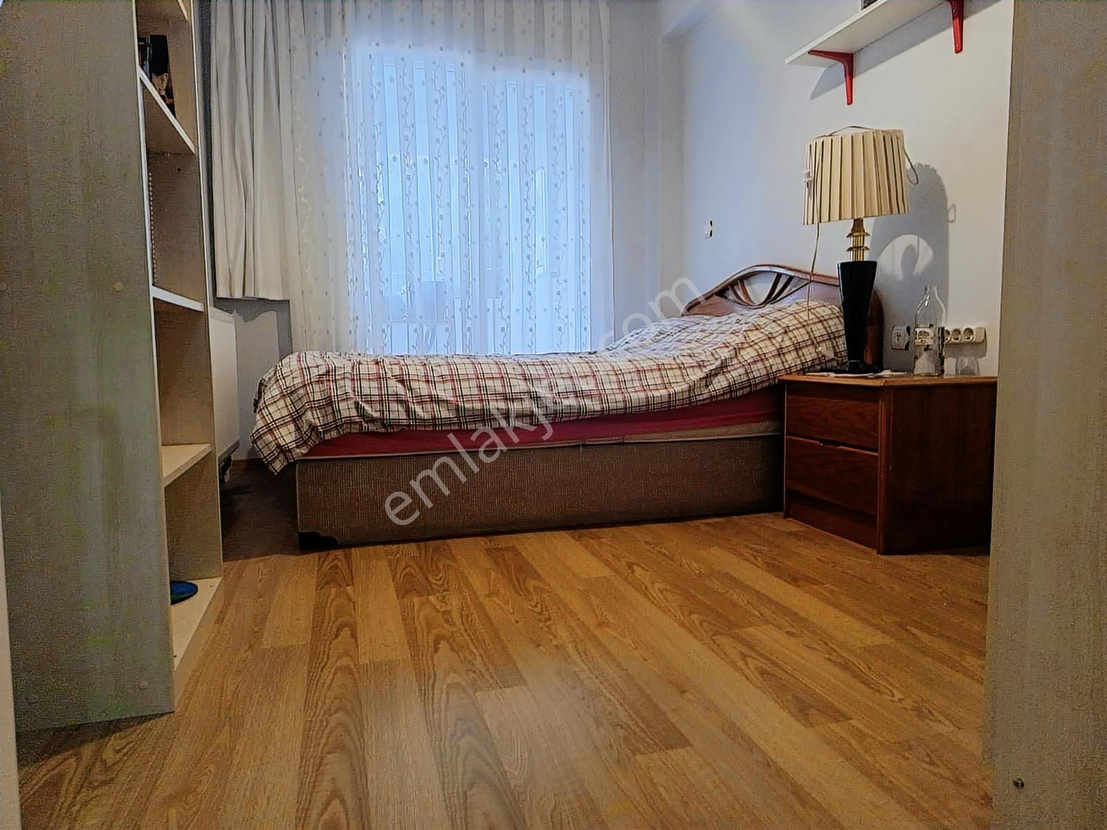 Buket Emlaktan Satılık 2+1 Daire Ara Kat Doğalgazlı Asansörlü - Görsel 2