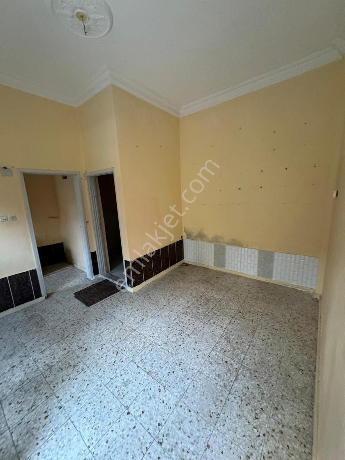 Demirhan Emlak'tan Uygun Fiyata Satılık Dükkan Ve E - Görsel 35