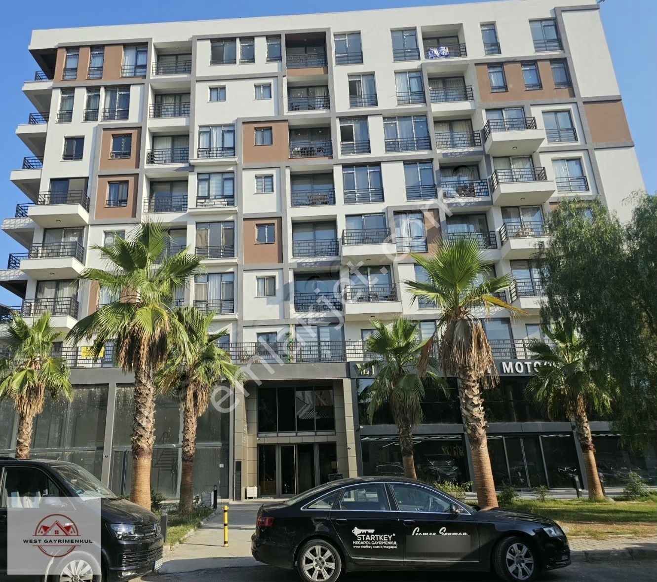 Bornova Sanayi Metro Yakını Eşyalı Kiralık 1+1 Daire