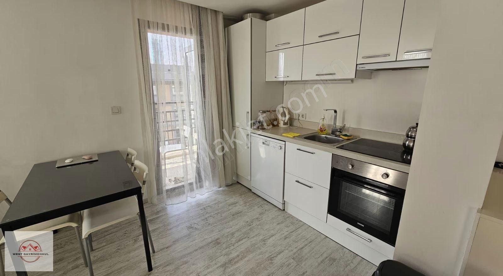 Bornova Sanayi Metro Yakını Eşyalı Kiralık 1+1 Daire - Görsel 7