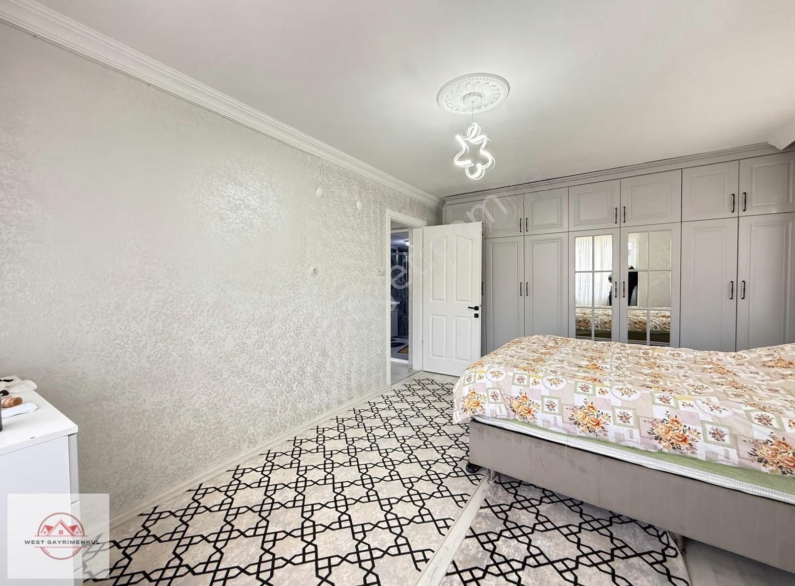 Bayraklıda Cd Üzeri Satılık 150m² Full Tadilatlı 3+1 Daire - Görsel 22