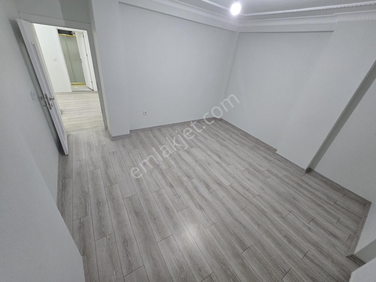 Pusula İnş.tan 50 Yıl Mah Cadde Uzerinde 120m2 2kat Daire - Görsel 22