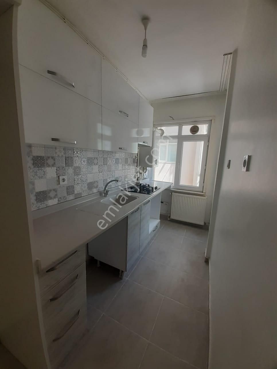 Avcılar Üniversite Mahallesi Metrobüse Yakın Satılık 1+1 Daire - Görsel 4