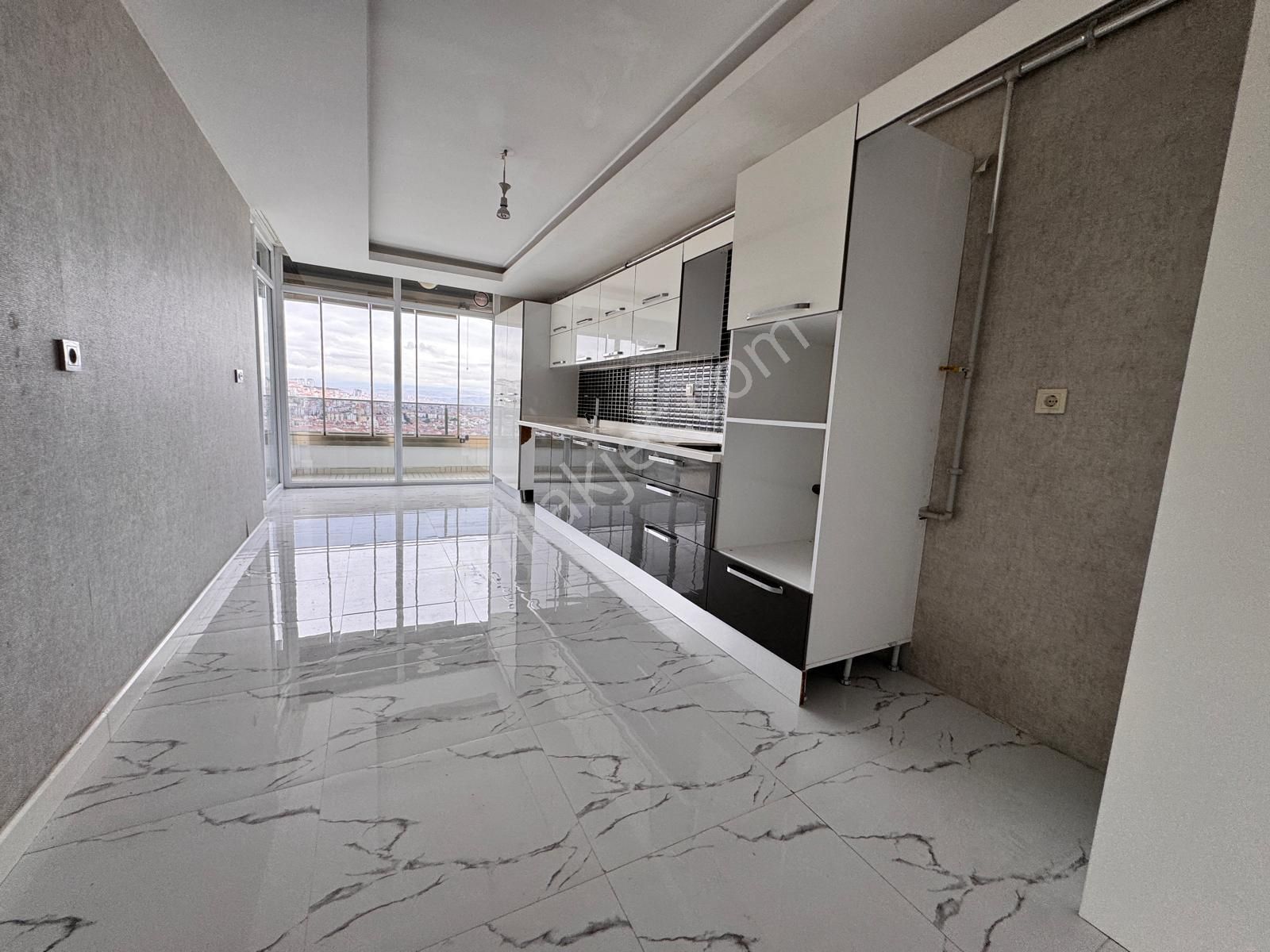 Relax'tan Şehir Hast.ve Antarese 2km Mesafe De Manzaralı 210 M2 - Görsel 5