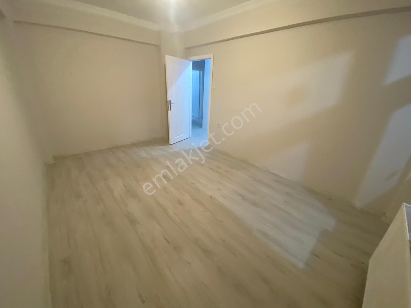 Furkan Emlaktan Çiftlik Mh. 3+1 130m2 Yüksek Giriş 3 Balkonlu İçi Full Yapılı Satılık Fırsat Daire - Görsel 8