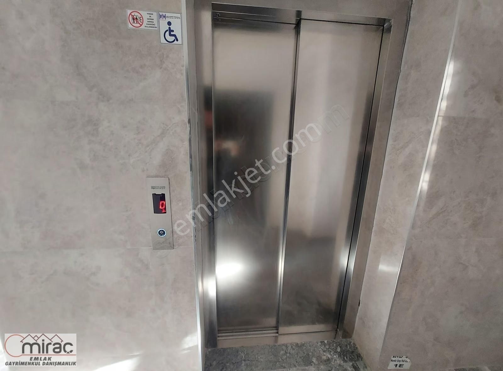 Üniversiteye Yakın 1+1 Arakat Asansörlü Sıfır Daire - Görsel 11