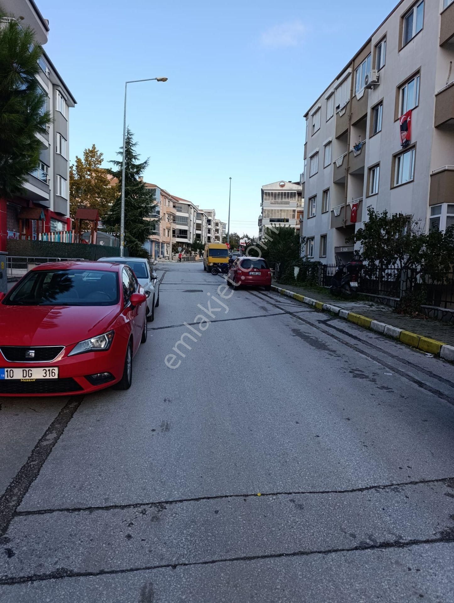 Balıkesir Bahçelievler De Demirdağ Emlak Tan Satılık 3+1 Daire. - Görsel 12