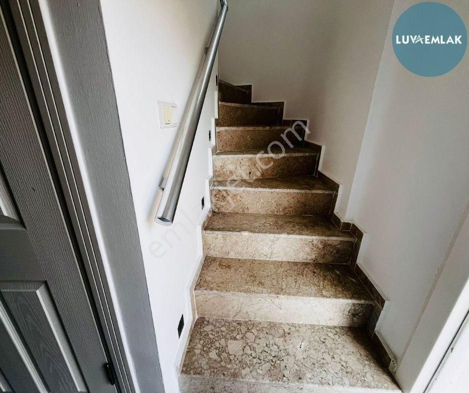 Didim Akbük'te Havuzlu Site İçerisinde Deniz Manzaralı 2+1 Yazlık - Görsel 12