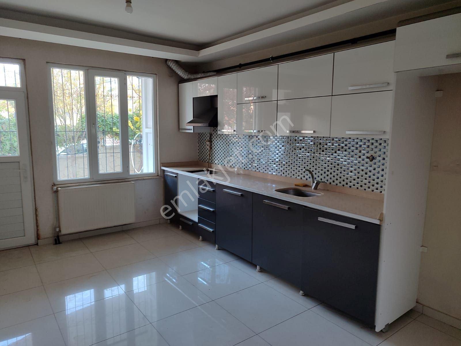 Emlak 72'den Belde Mah Kiralık Geniş 3+1 Giriş Daire - Görsel 18