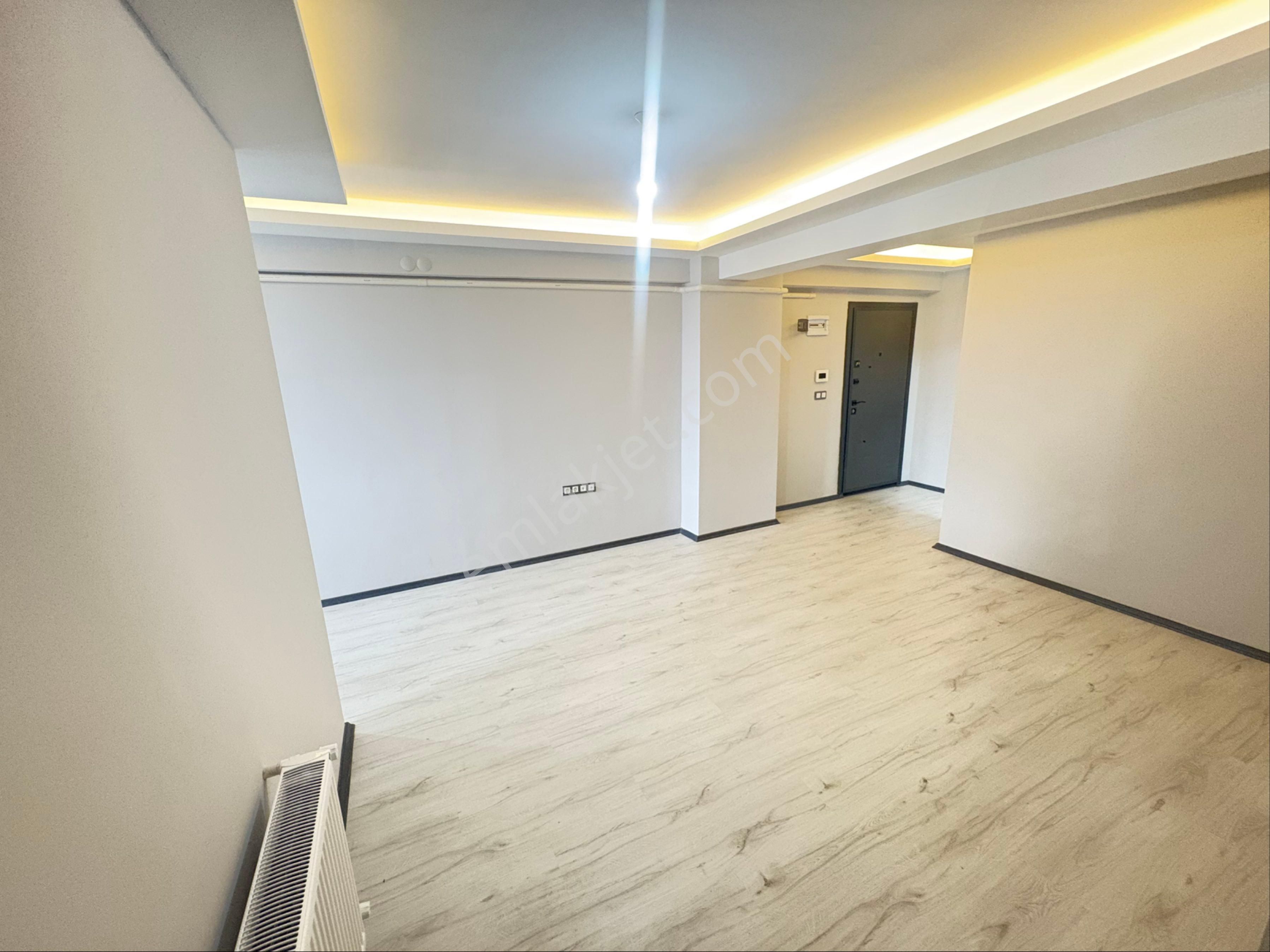 Çarşıda Arakat Asansörlü Otoparklıteraslı Sıfır Satılık 1+1 Daire - Görsel 9