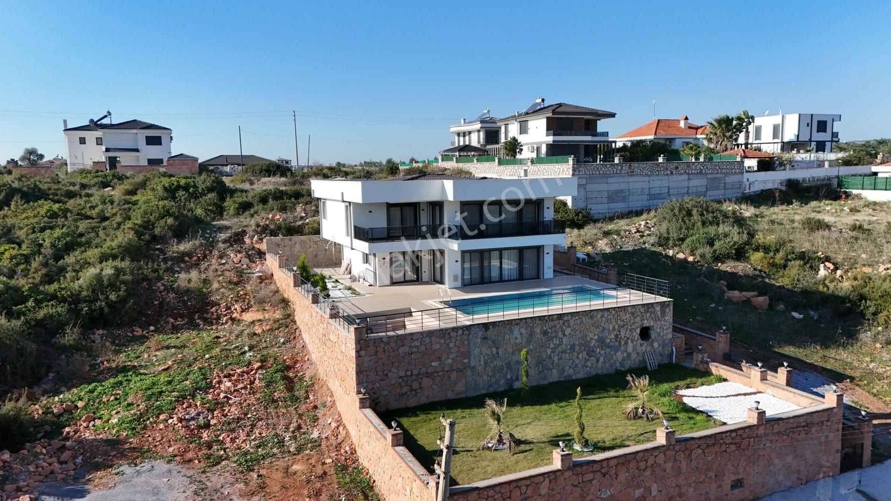 Didim Yeşiltepede Satılık 5+1 Tam Müstakil Villa - Görsel 3