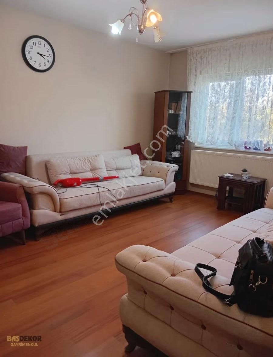 Başdekor Gayrimenkul'den Satılık 2+1 Daire Camili Mh'de - Görsel 12