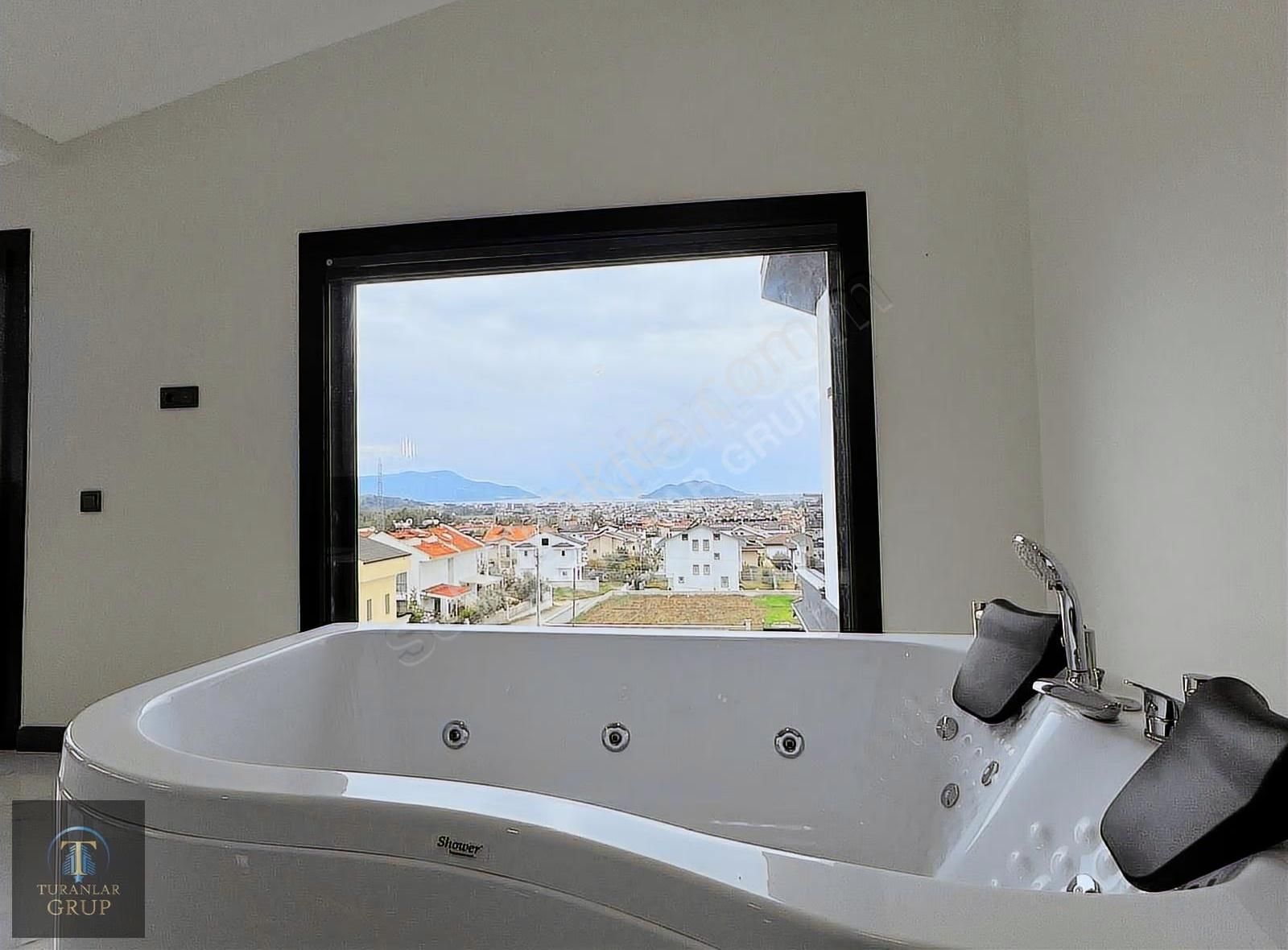 Turanlar Grupta Satılık Deniz Manzaralı Prestijli Lüks Villa - Görsel 6