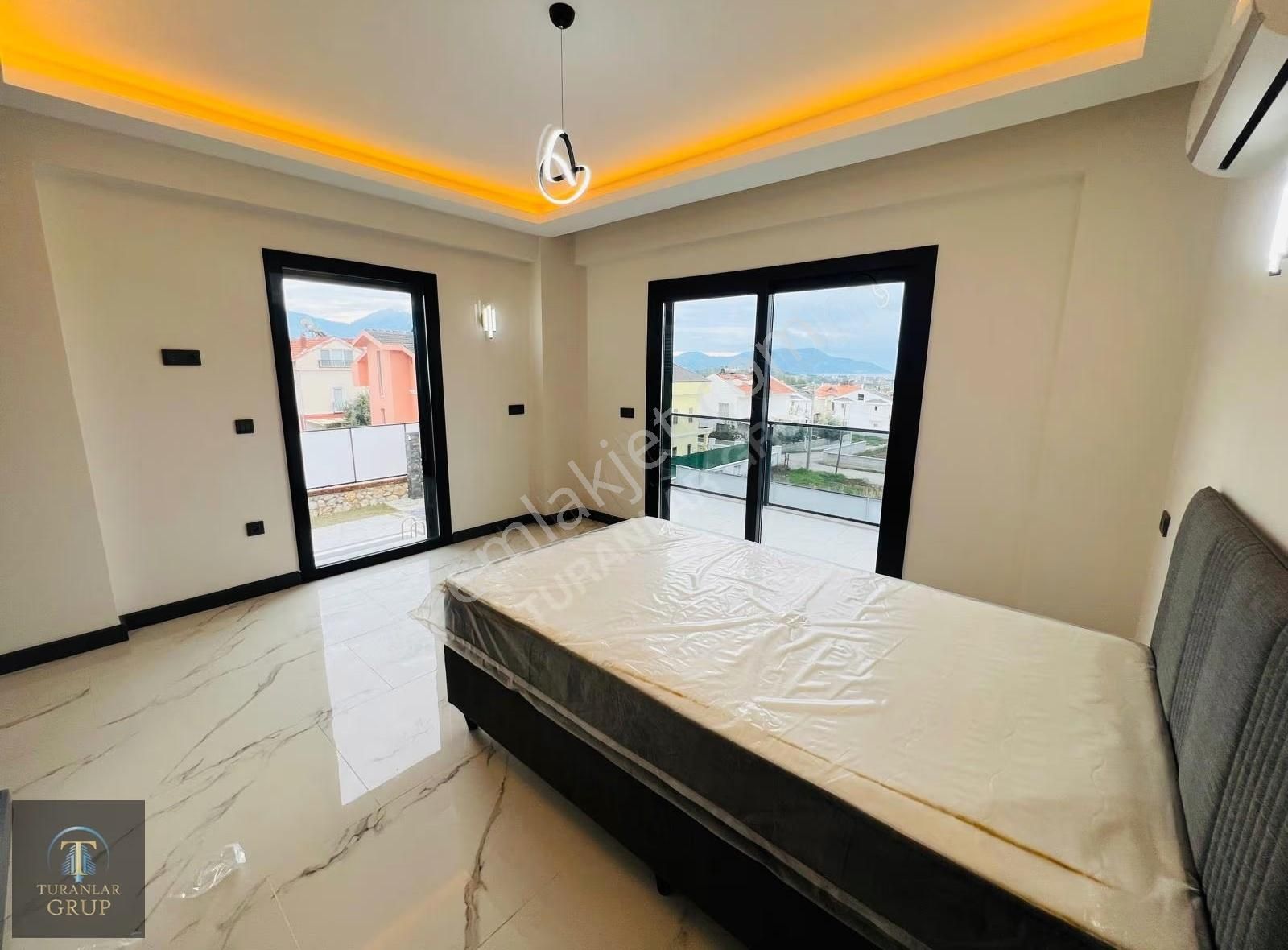 Turanlar Grupta Satılık Deniz Manzaralı Prestijli Lüks Villa - Görsel 5