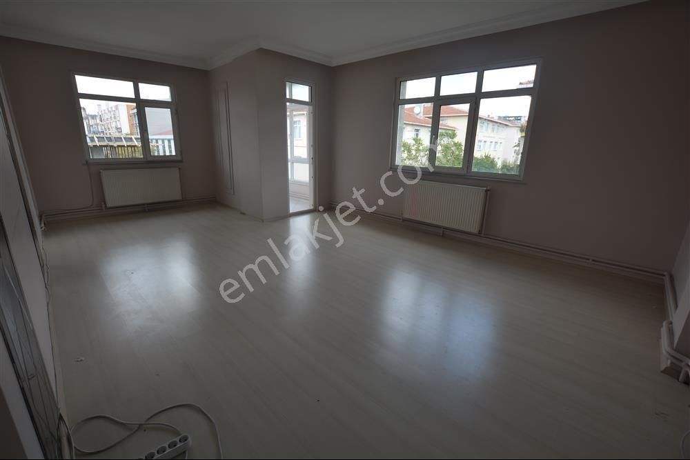 Avcılar Merkez Postane Sokağı Satılık 3+1 Geniş Mt² Daire - Görsel 15