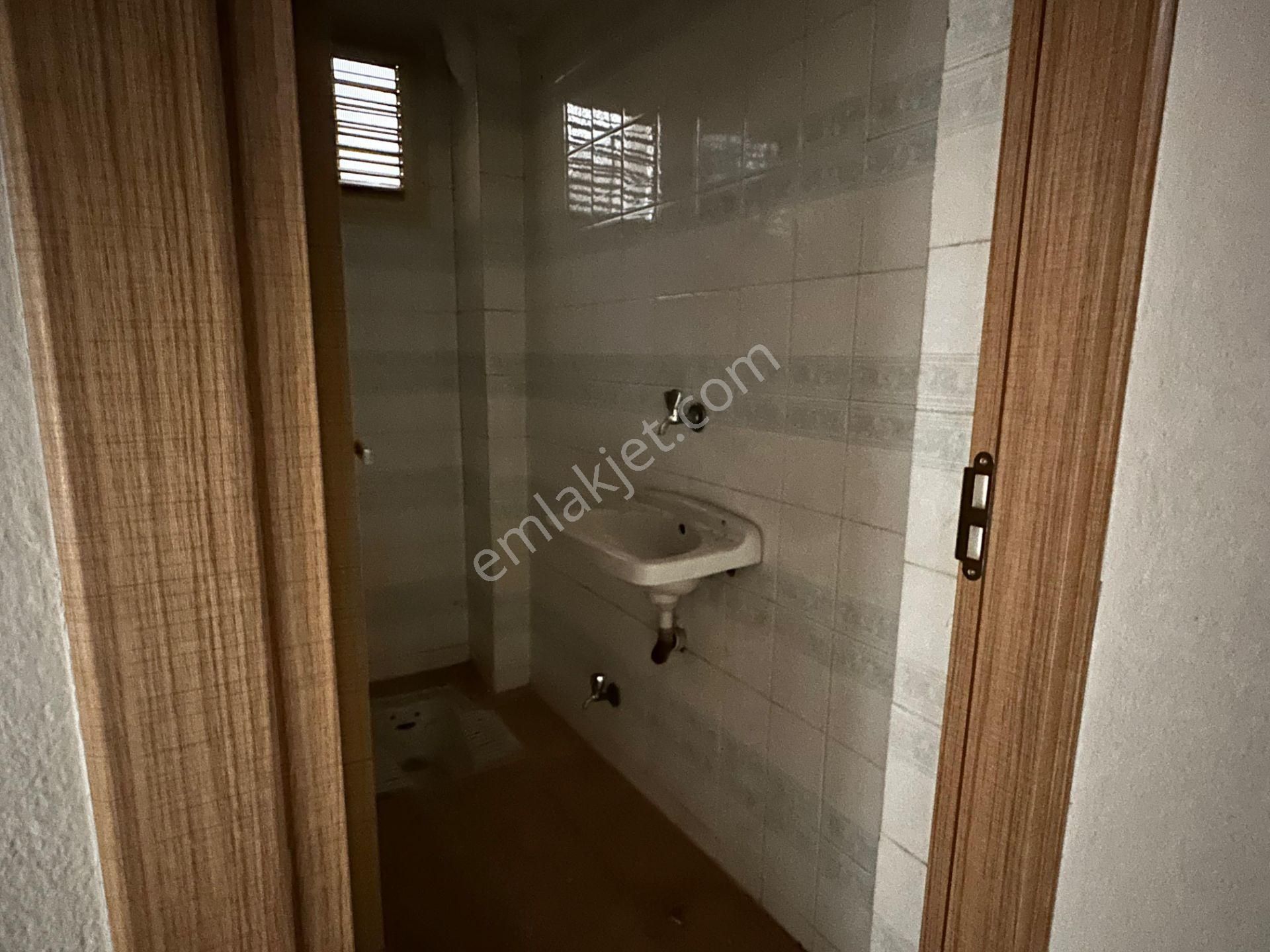 Turpa Konumev Gayrimenkul'den Karabağlar Selvili'de Kiralık Daire 3+1 - Görsel 14