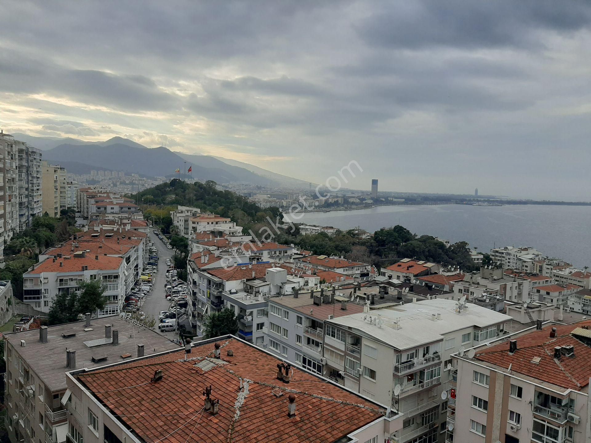 Konak Hatay Hakimevlerinde 3+1 Muhteşem Deniz Manzaralı Satılık Daire - Görsel 2