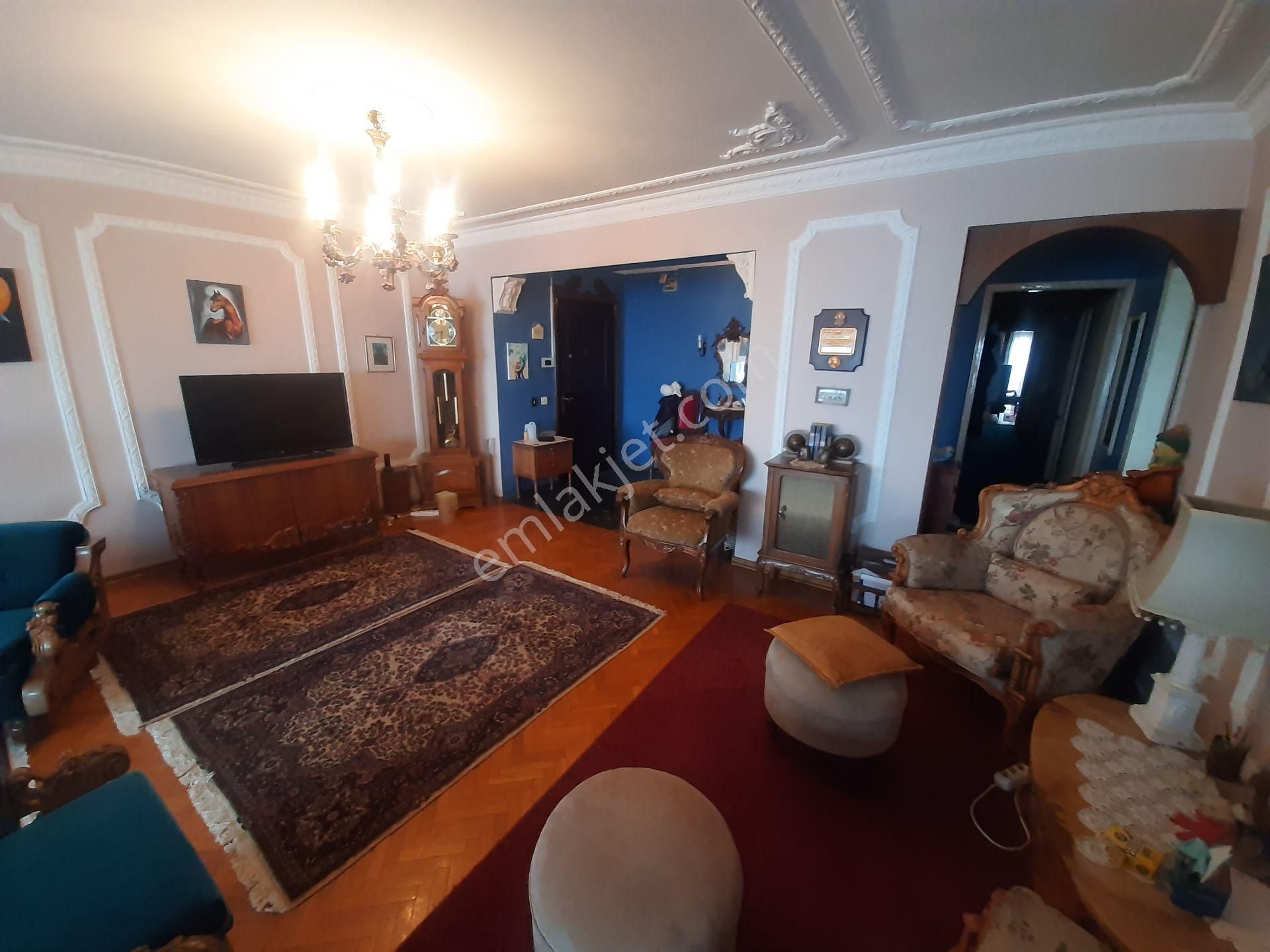 Konak Hatay Hakimevlerinde 3+1 Muhteşem Deniz Manzaralı Satılık Daire - Görsel 14