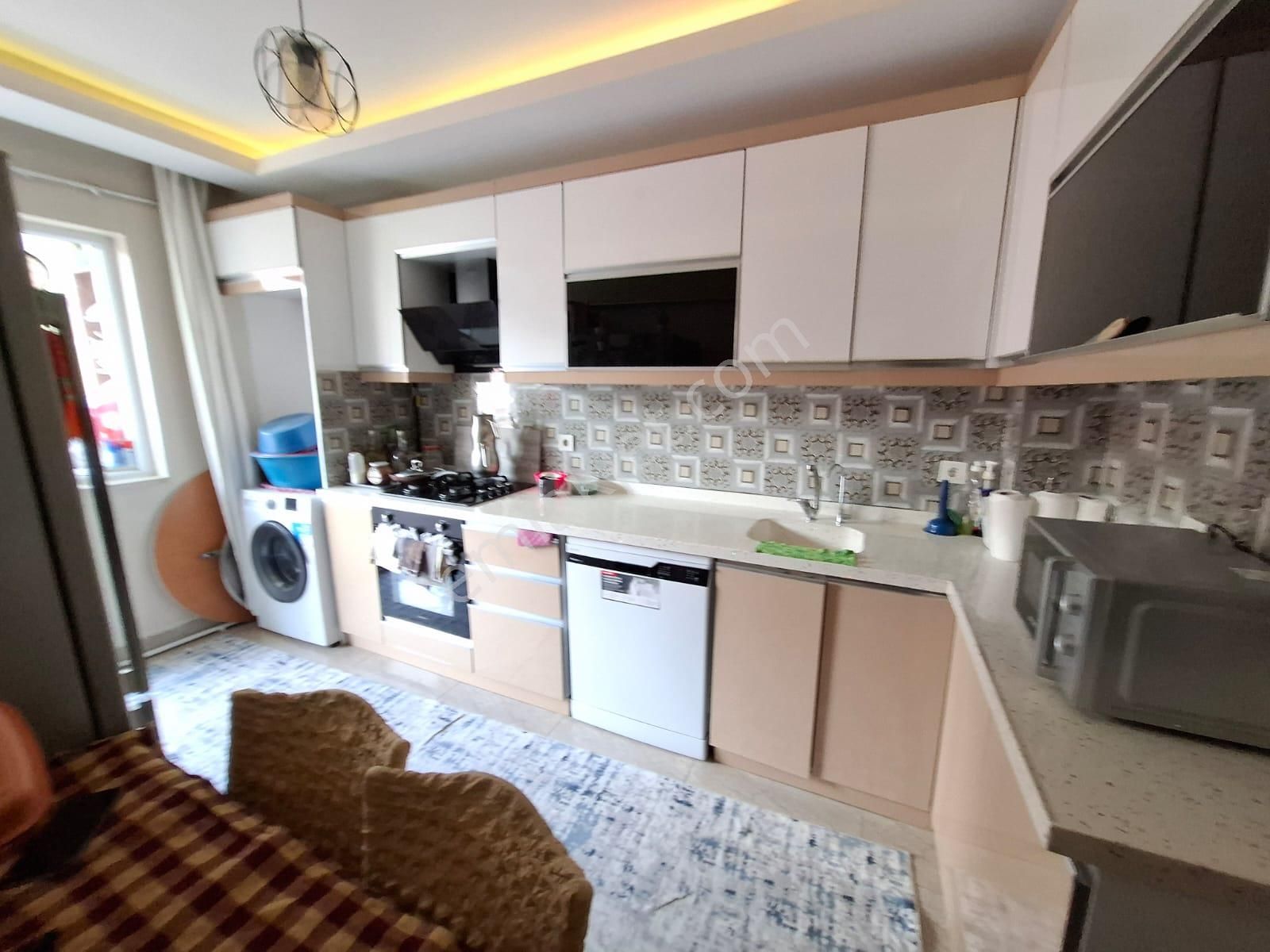 Trene Yakın Yeni Nina Asansörlü Ön Cephe 3+1 Satılık Daire - Görsel 15