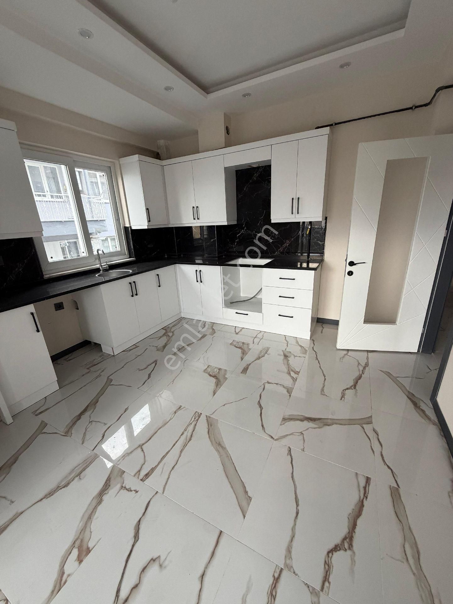 Nazilli Yeni Mahallede 2+1 Yerden Isıtmalı Satılık Daire