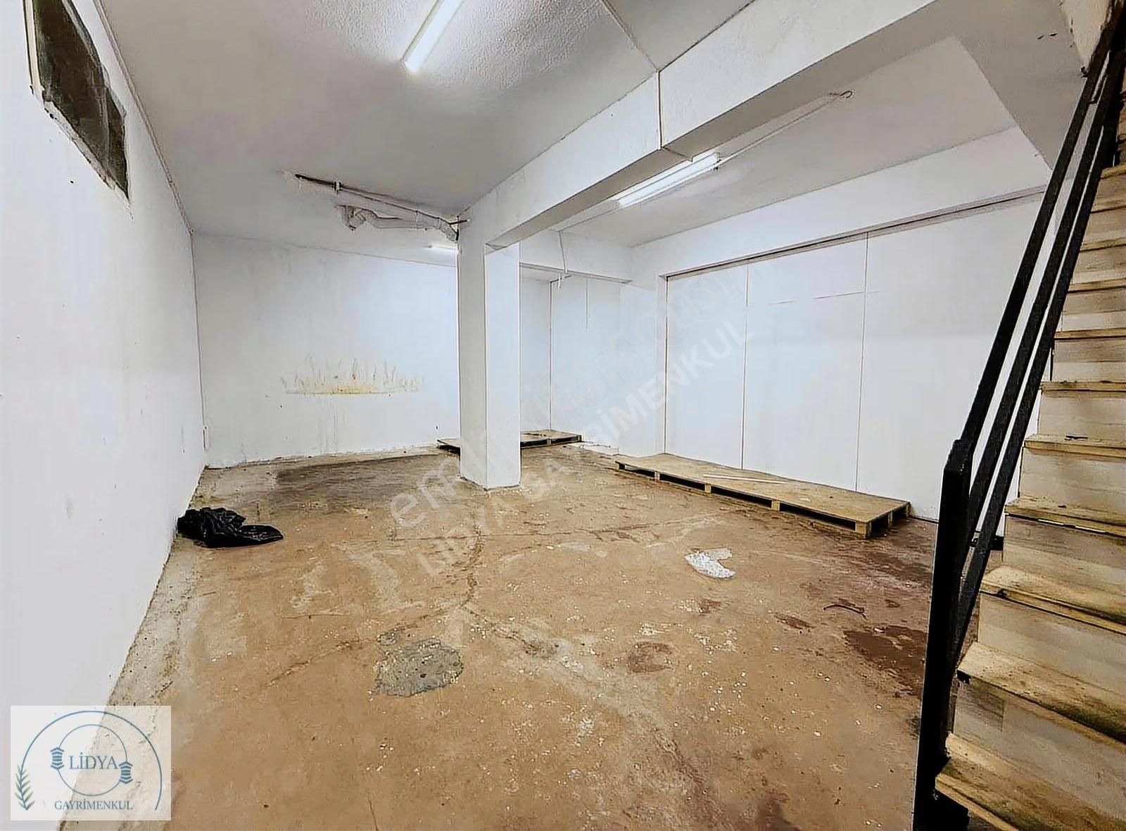Akyazı Cad. Üzerinde | 120m² | Alt Kat Depolu Boş Dükkan - Görsel 10