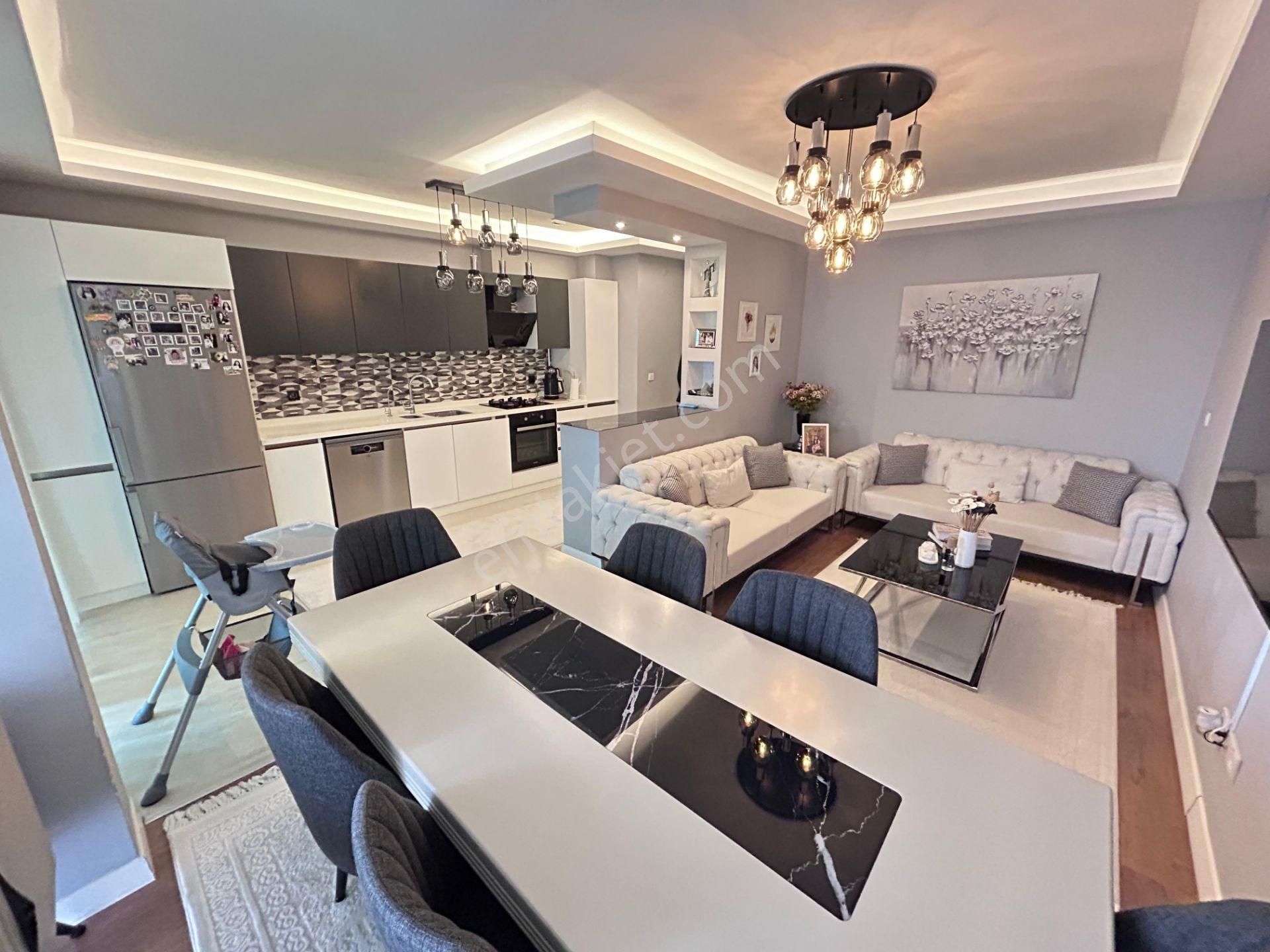 Lider Emlak'tan **ful+ful** Site Dairesi