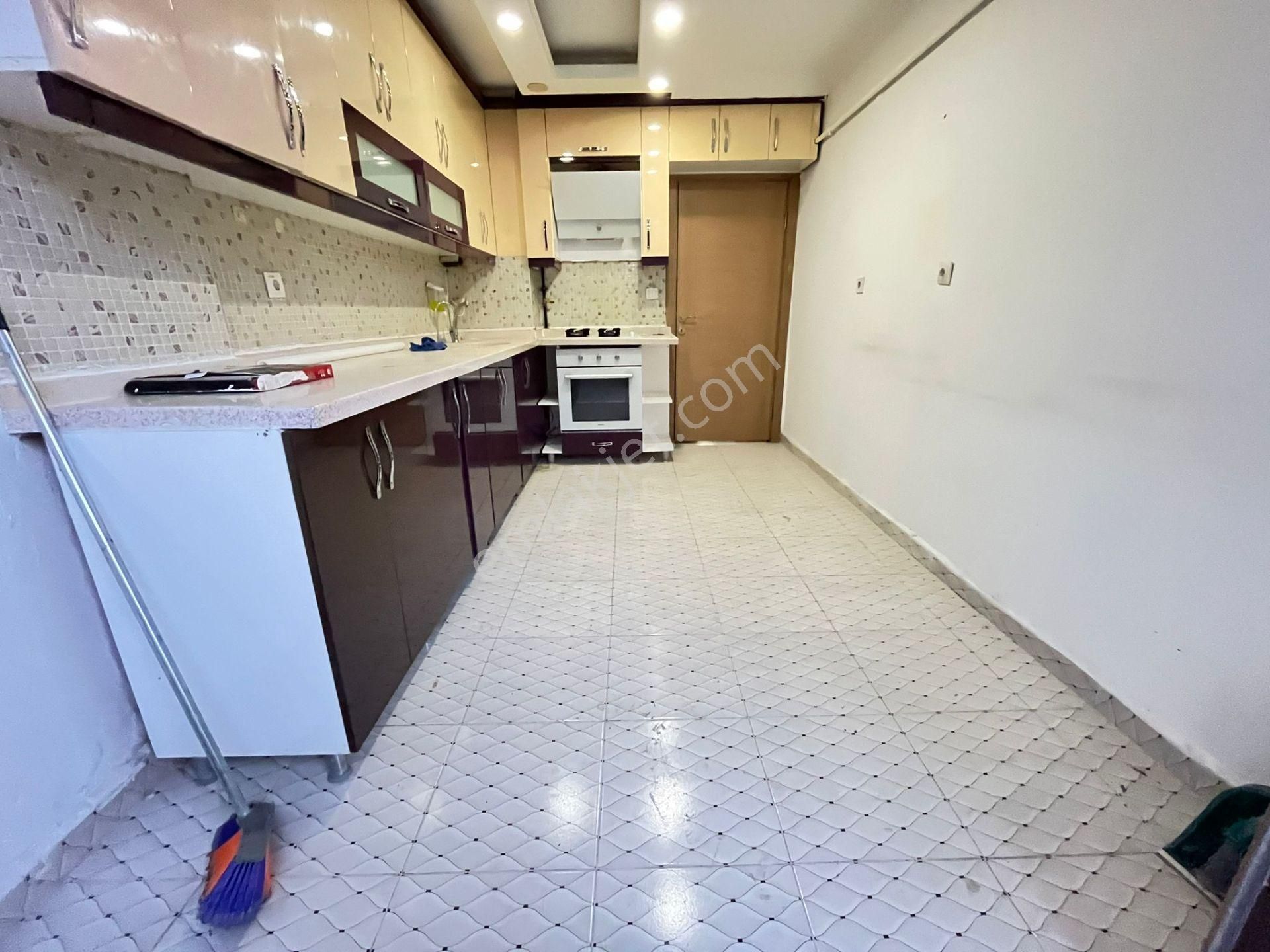 F. Korutürk Mah. Natoyolu Cadde 1 Bina Ful+full Geniş Yapılı 3+1 - Görsel 3