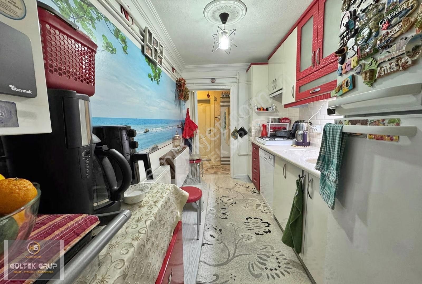 Esertepe Nişantaşı Pazarı Yakını Full Yapılı Altı Üstü Dolu 2+1 - Görsel 32