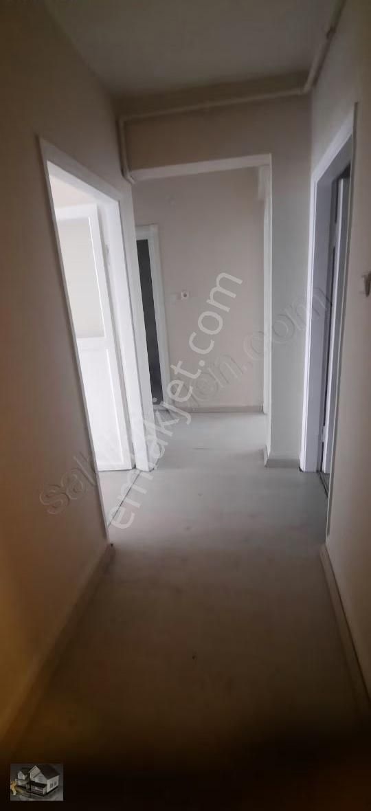 Eyüp İslambey Caddesi Üzerinde Kiralık 2+1 1.kat Daire - Görsel 2