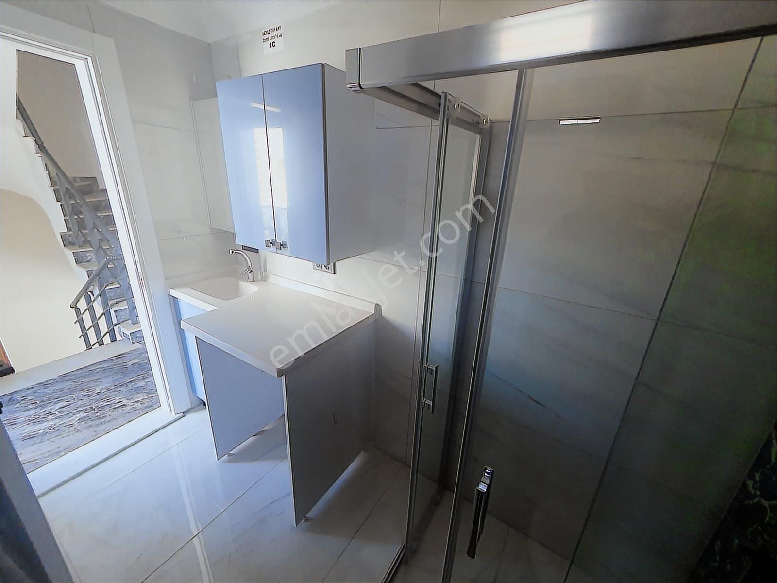 Rw Nefes'ten Bahçelievler'de Muhteşem 4+1 Tripleks Villa - Görsel 16