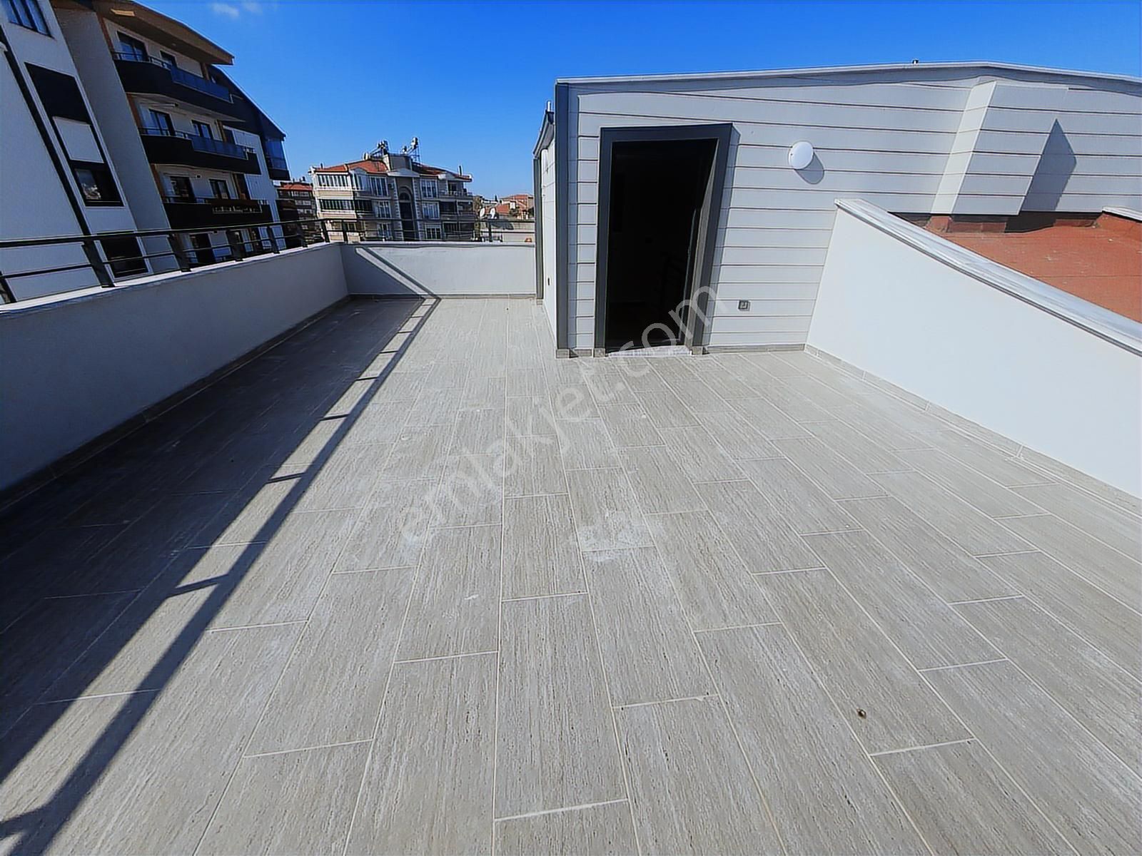 Rw Nefes'ten Bahçelievler'de Muhteşem 4+1 Tripleks Villa - Görsel 14