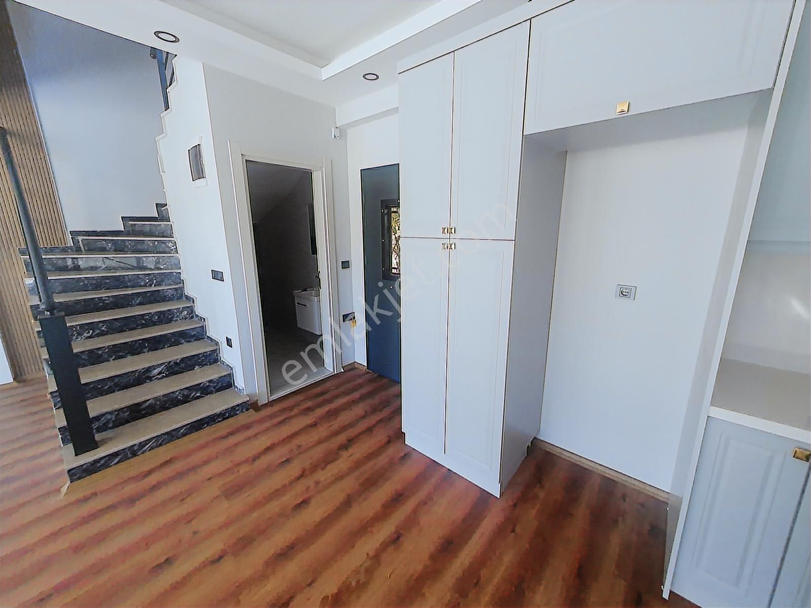 Rw Nefes'ten Bahçelievler'de Muhteşem 4+1 Tripleks Villa - Görsel 31