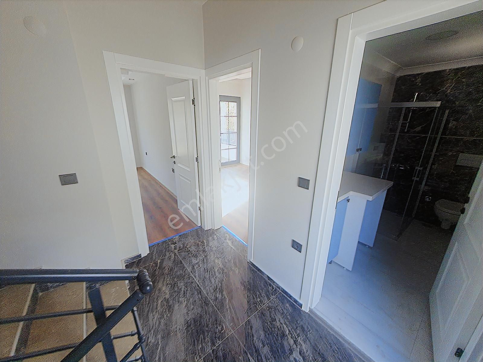 Rw Nefes'ten Bahçelievler'de Muhteşem 4+1 Tripleks Villa - Görsel 4