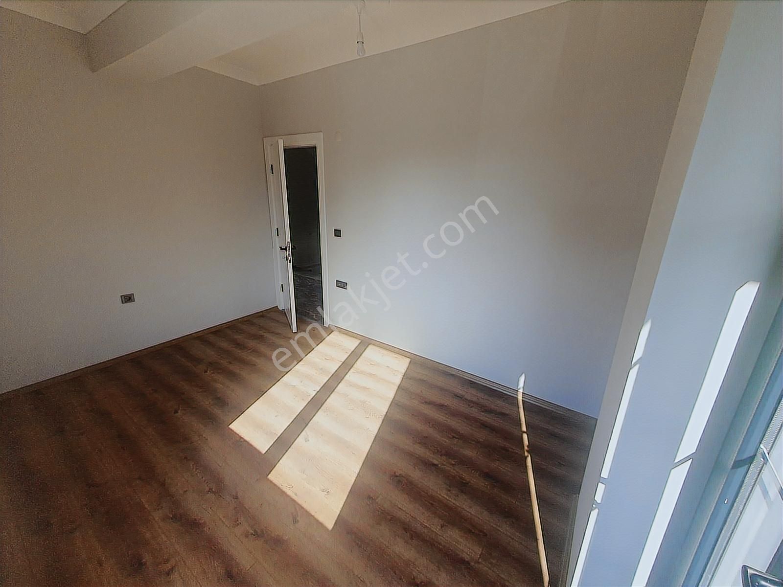 Rw Nefes'ten Bahçelievler'de Muhteşem 4+1 Tripleks Villa - Görsel 25