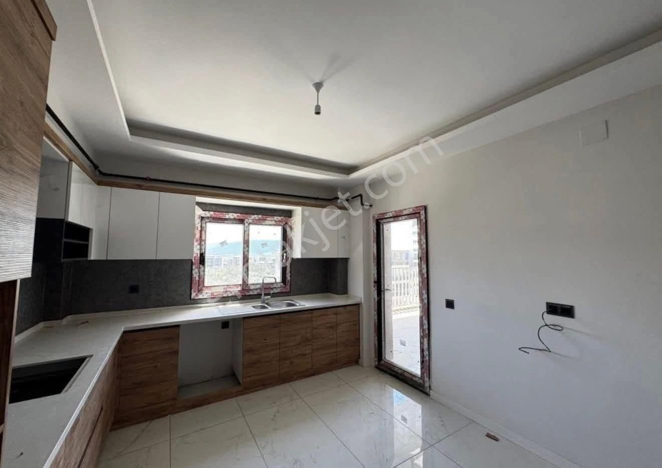 Nazilli Yıldıztepe Mahallesinde3+1 Havuzlu Site İçerisinde Yerden Isıtmalı Satılık Lüks Daire - Görsel 2