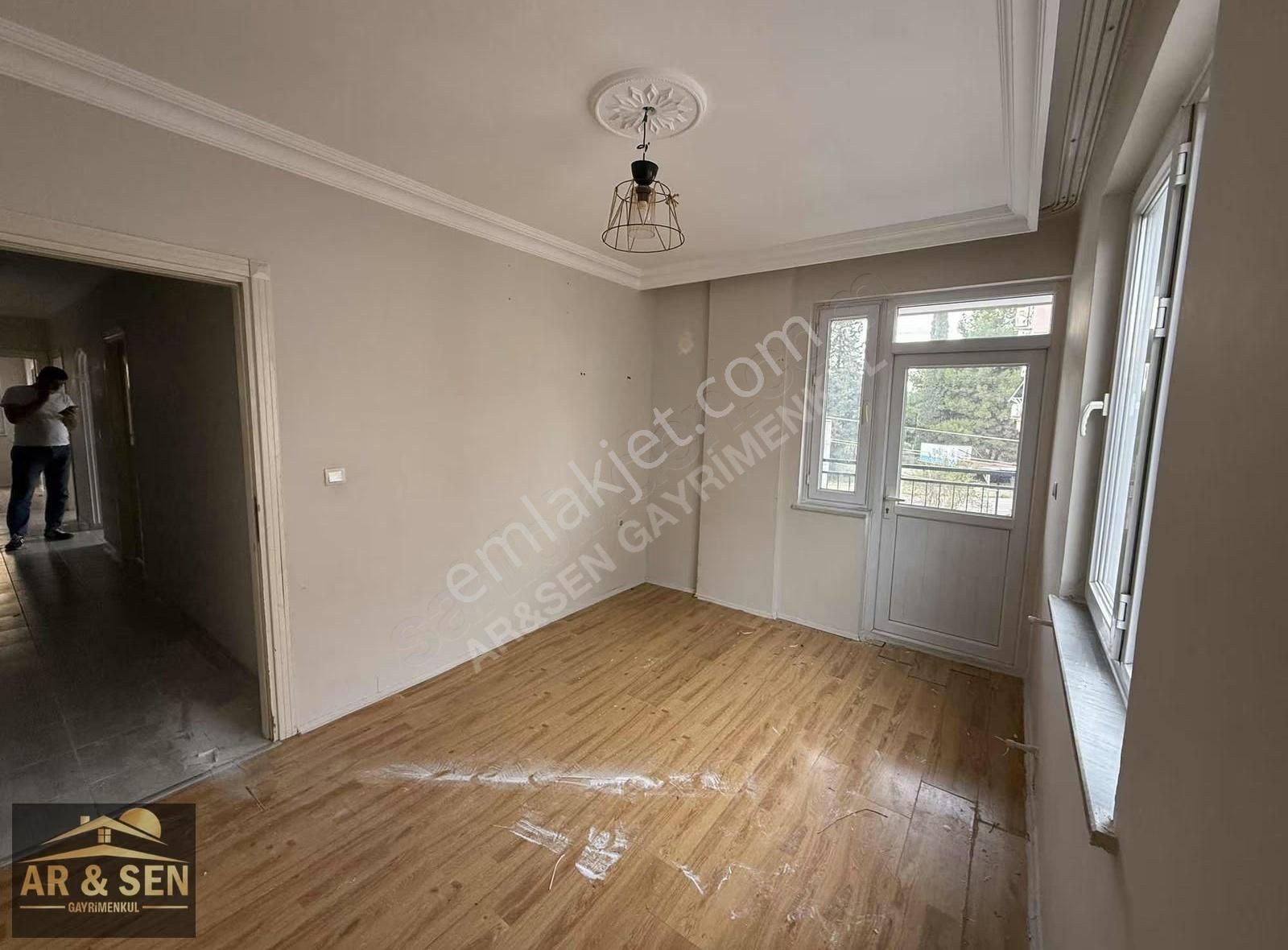 Kepez Yeniemek Mah Cadde Üstü 3+1 Katta Kiralık Daire - Görsel 32