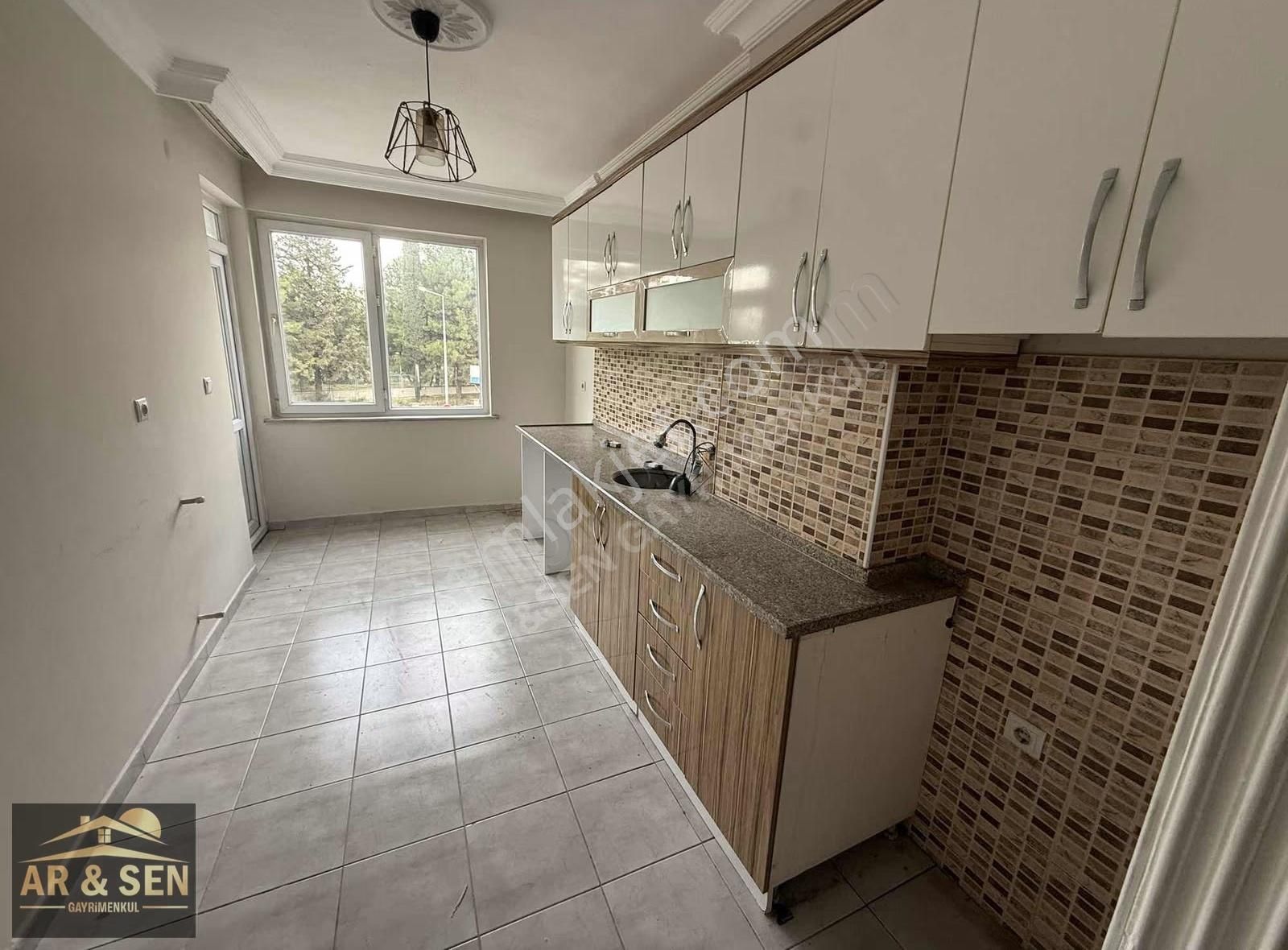 Kepez Yeniemek Mah Cadde Üstü 3+1 Katta Kiralık Daire - Görsel 18