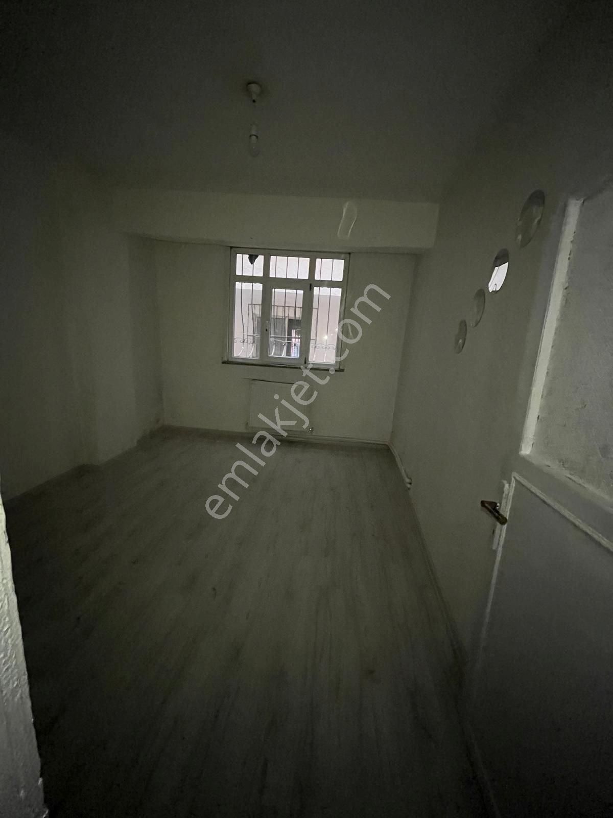 Grv Emlak'tan Pazar Pazarı Üst Sokağnda Kiralık 2+1 80m2 Y.giriş Daire - Görsel 16