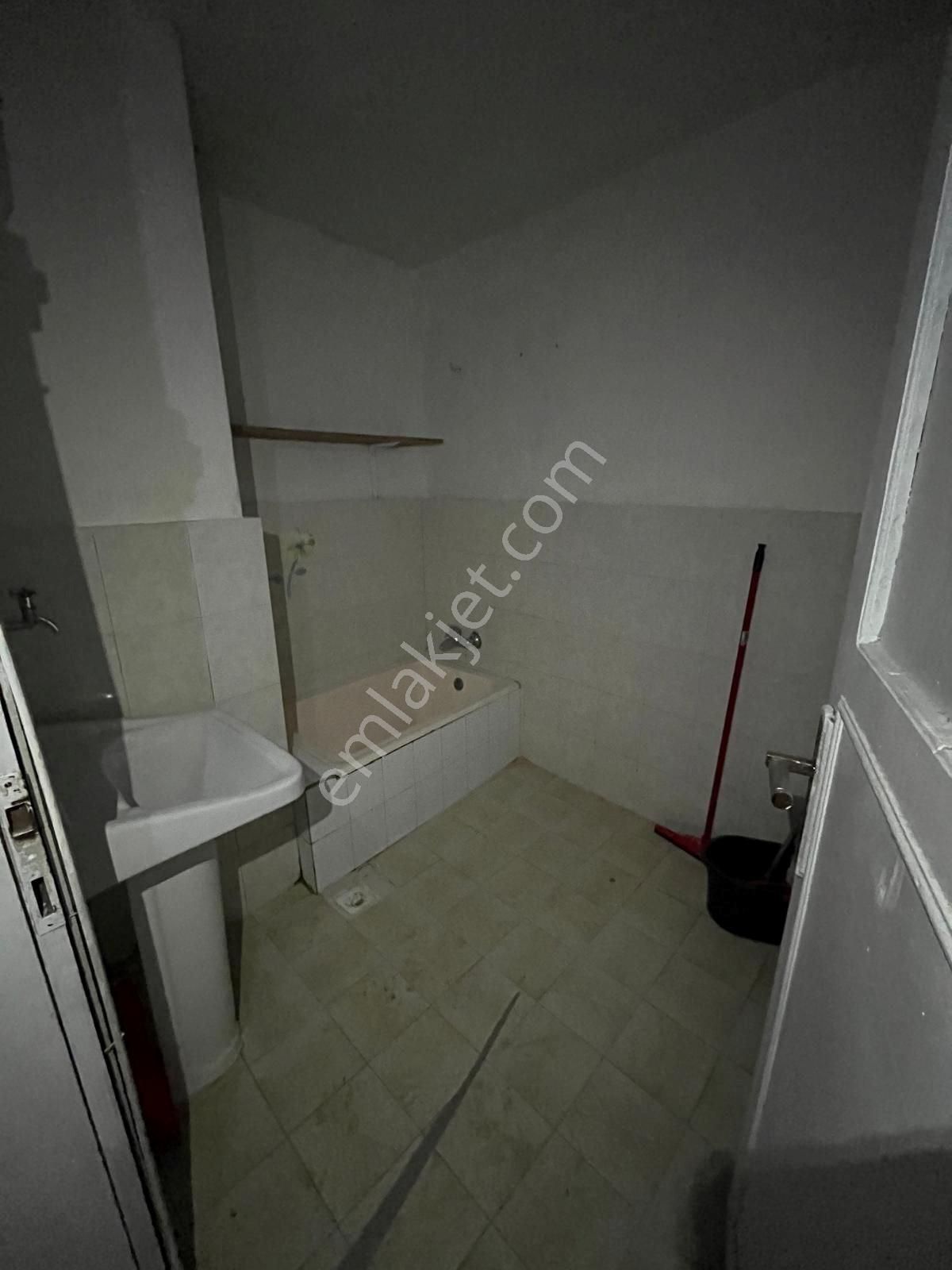 Grv Emlak'tan Pazar Pazarı Üst Sokağnda Kiralık 2+1 80m2 Y.giriş Daire - Görsel 19