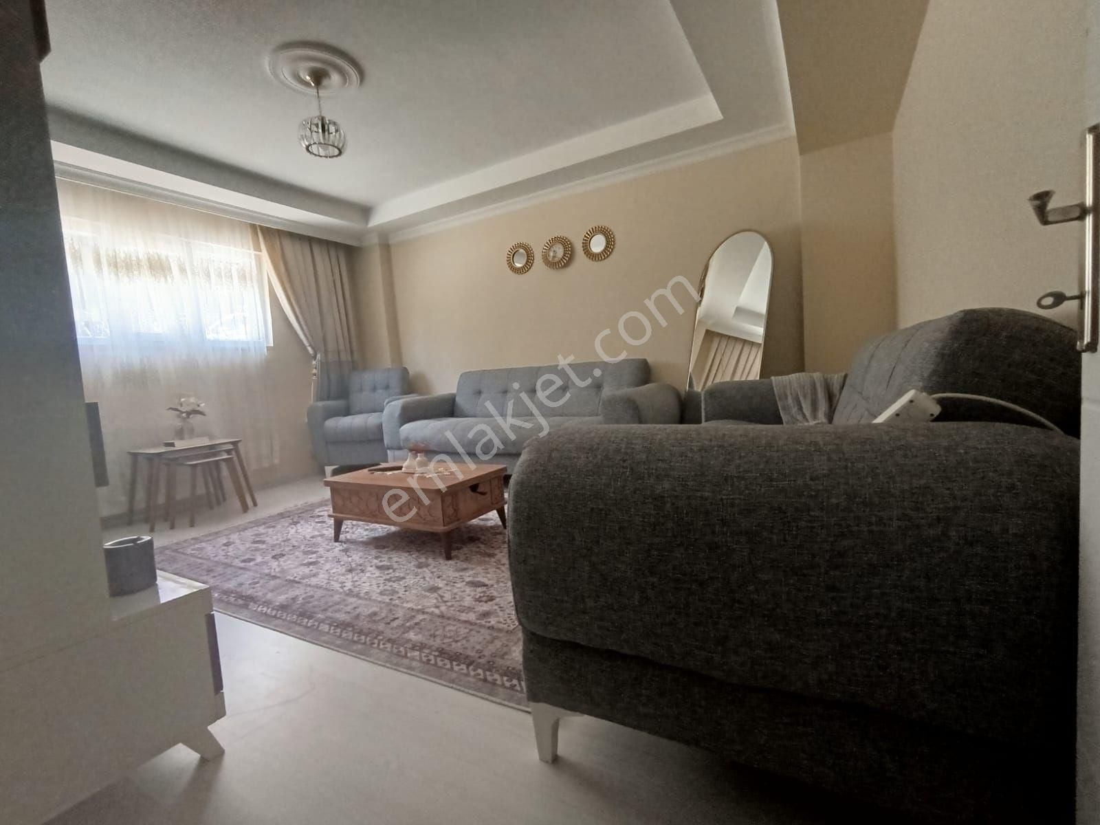 Umut Gayrimenkul' Den Güvercintepe Mh 80 M2 / 2+1 Temiz Bahce Katı