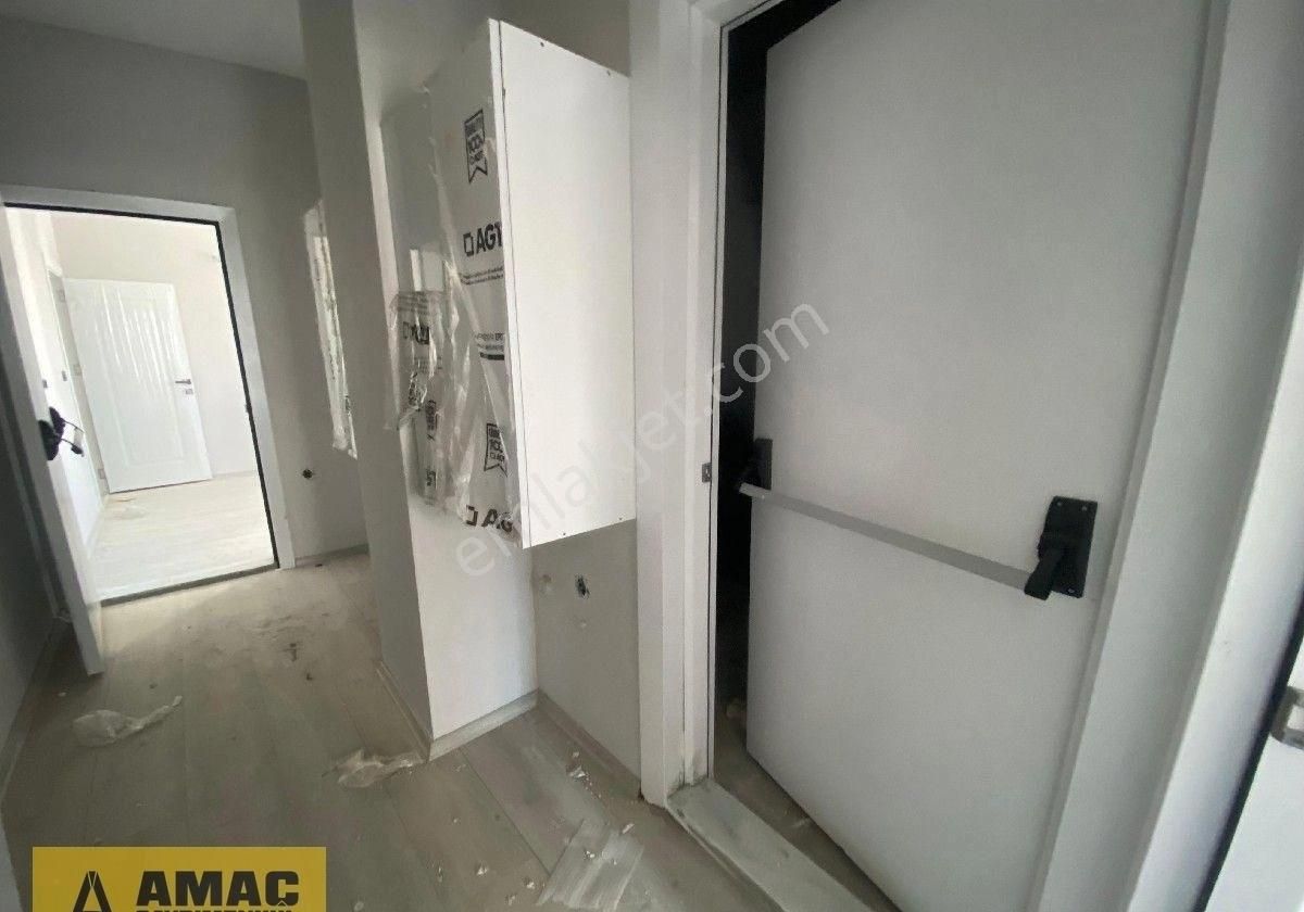 Mavi Bulvar Üzeri Site İçi Yeni Bina'da 2+1 Fırsat Daire - Görsel 17