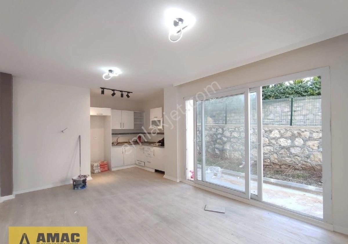 Kabasakal Mah Havuzlu Güvenlikli Site İçi Az Katlı Bahceli Mustakil Tadinda 2+1 Cazip Daire - Görsel 12