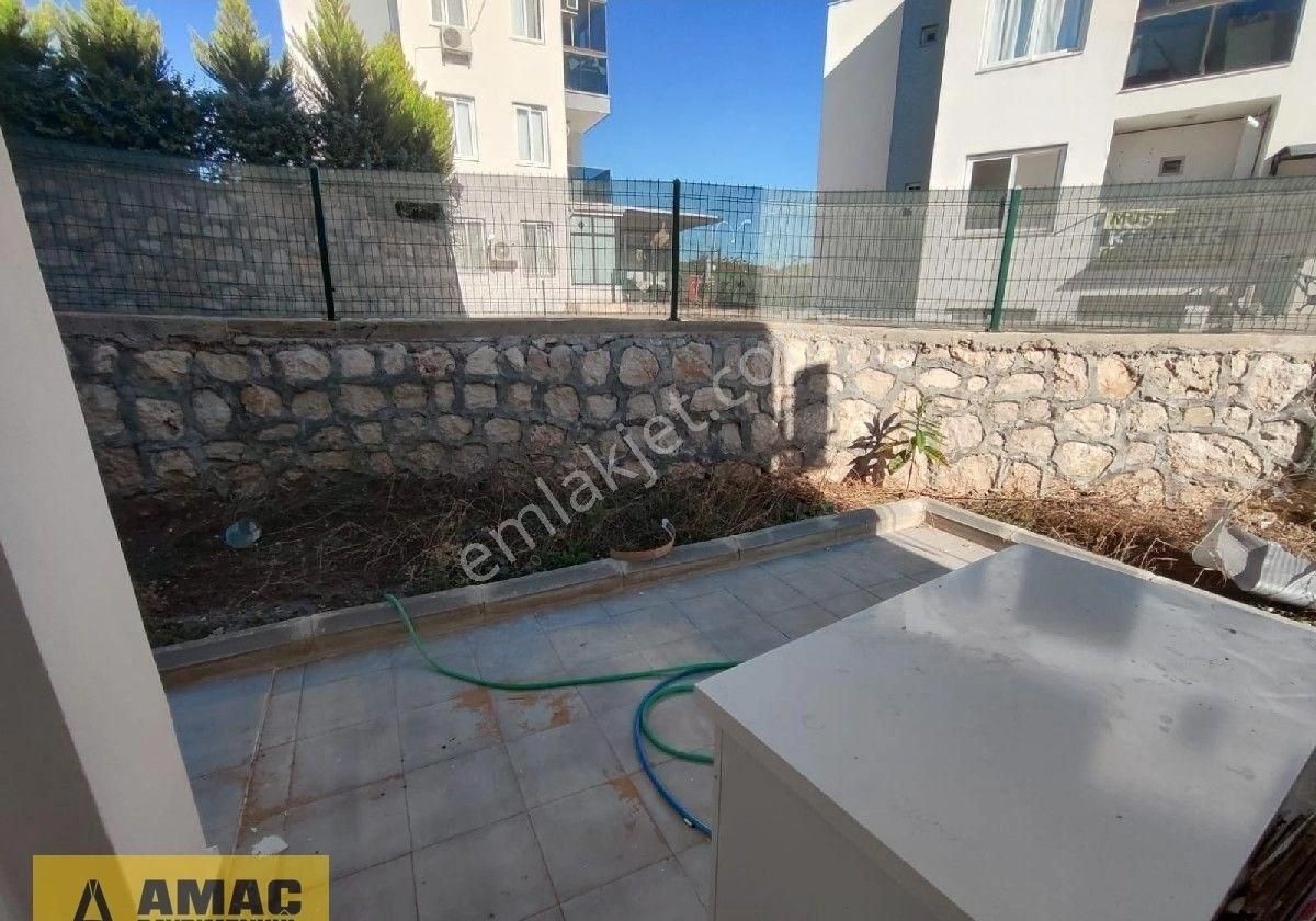 Kabasakal Mah Havuzlu Güvenlikli Site İçi Az Katlı Bahceli Mustakil Tadinda 2+1 Cazip Daire - Görsel 31