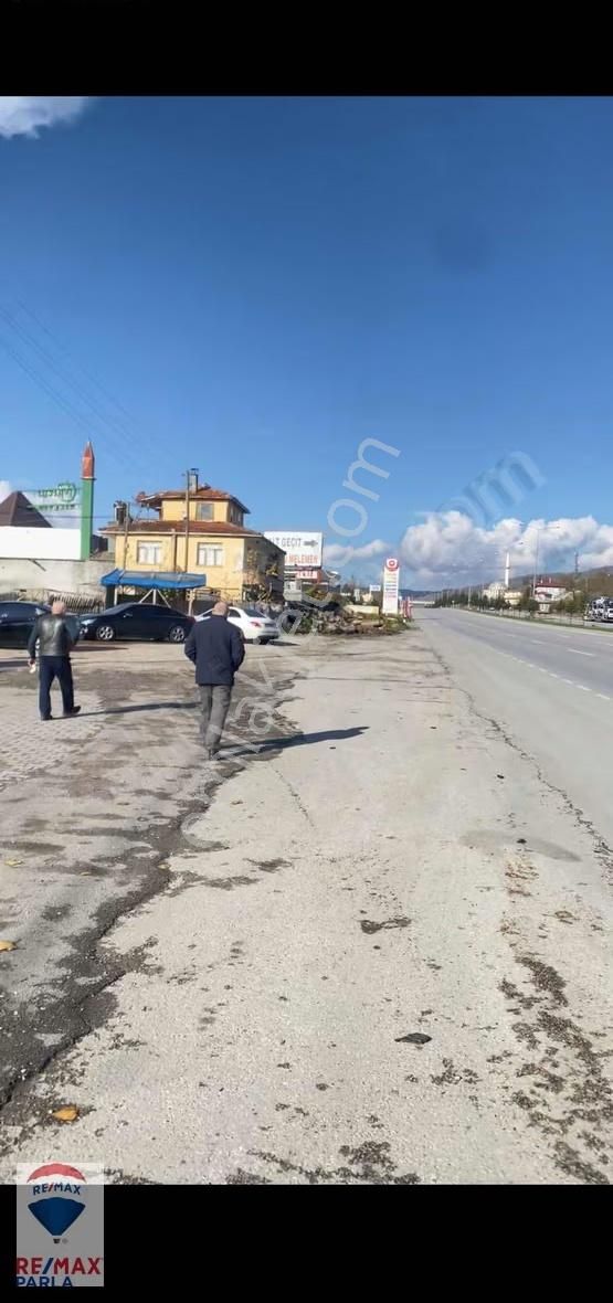 E5 Yoluna 134m Cephe Çakallıda Arsa