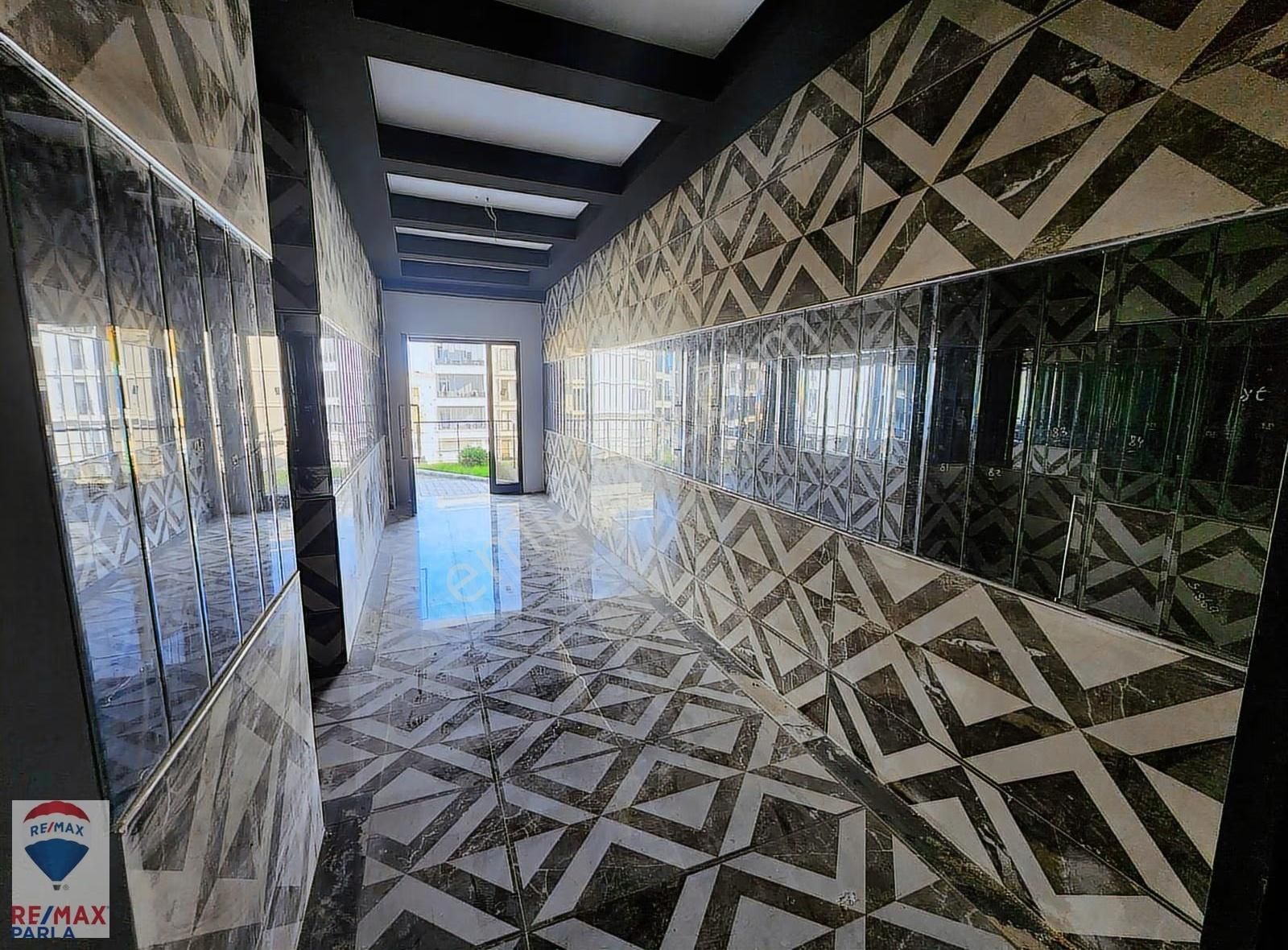 Atakum Büyükoyumcada Eşyalı, Deniz Manzaralı & Havuzlu 1+1 - Görsel 28