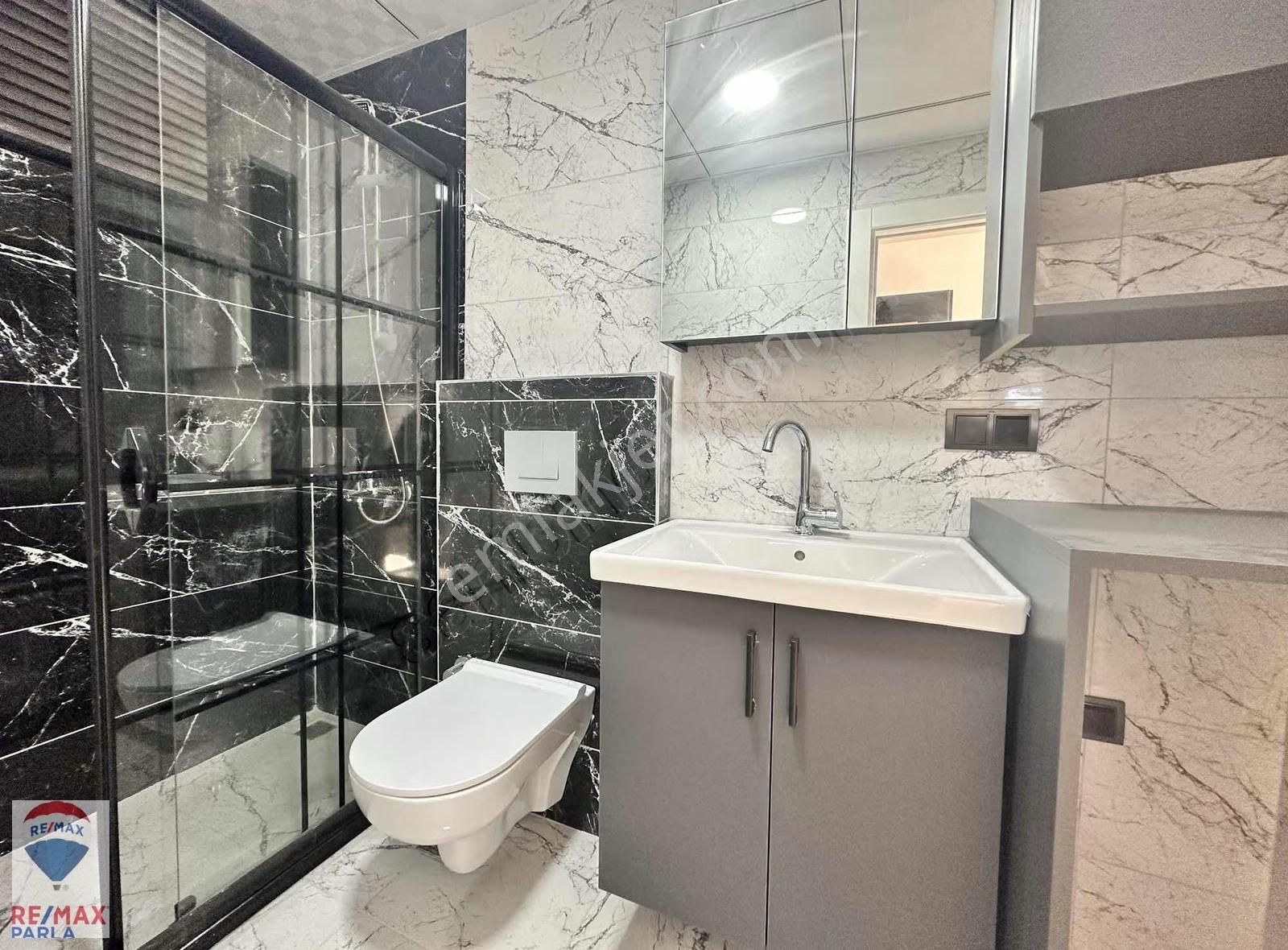 Atakum Körfez Tramwaya 50 Adım Satılık 1+1 Daire - Görsel 8