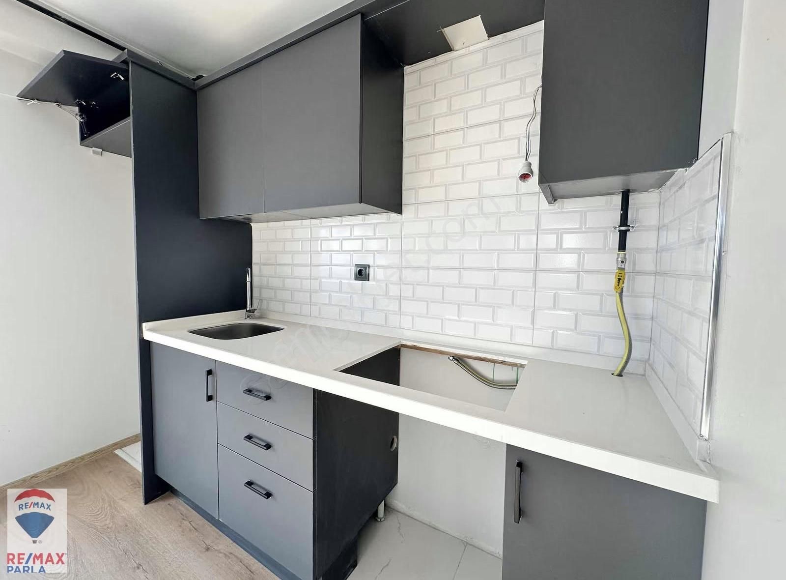 Atakum Körfez Tramwaya 50 Adım Satılık 1+1 Daire - Görsel 11