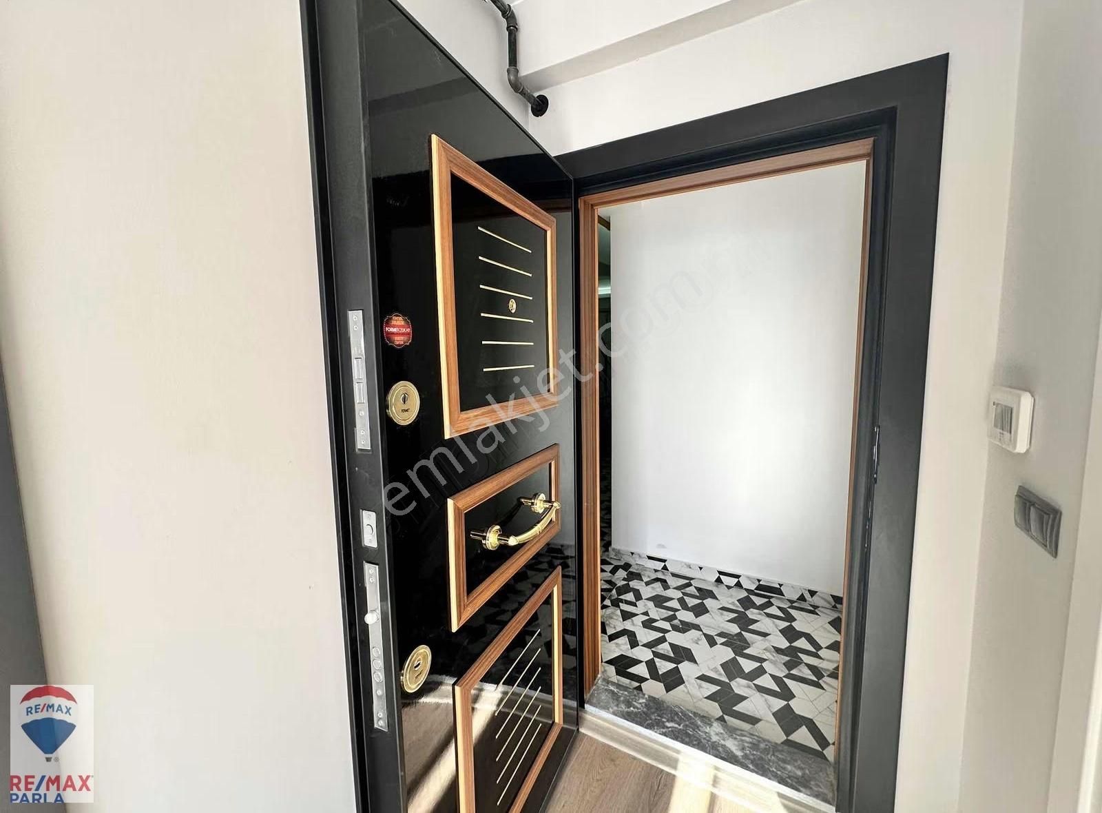 Atakum Körfez Tramwaya 50 Adım Satılık 1+1 Daire - Görsel 2