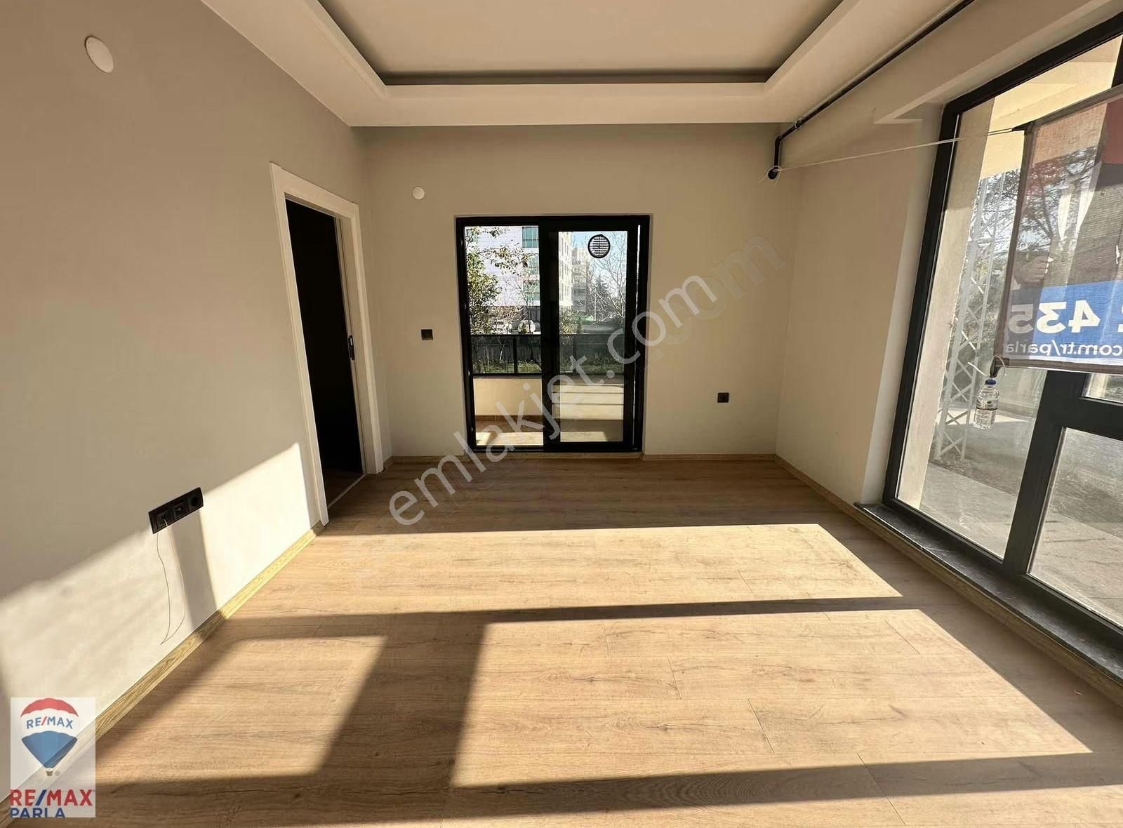 Atakum Körfez Tramwaya 50 Adım Satılık 1+1 Daire - Görsel 22